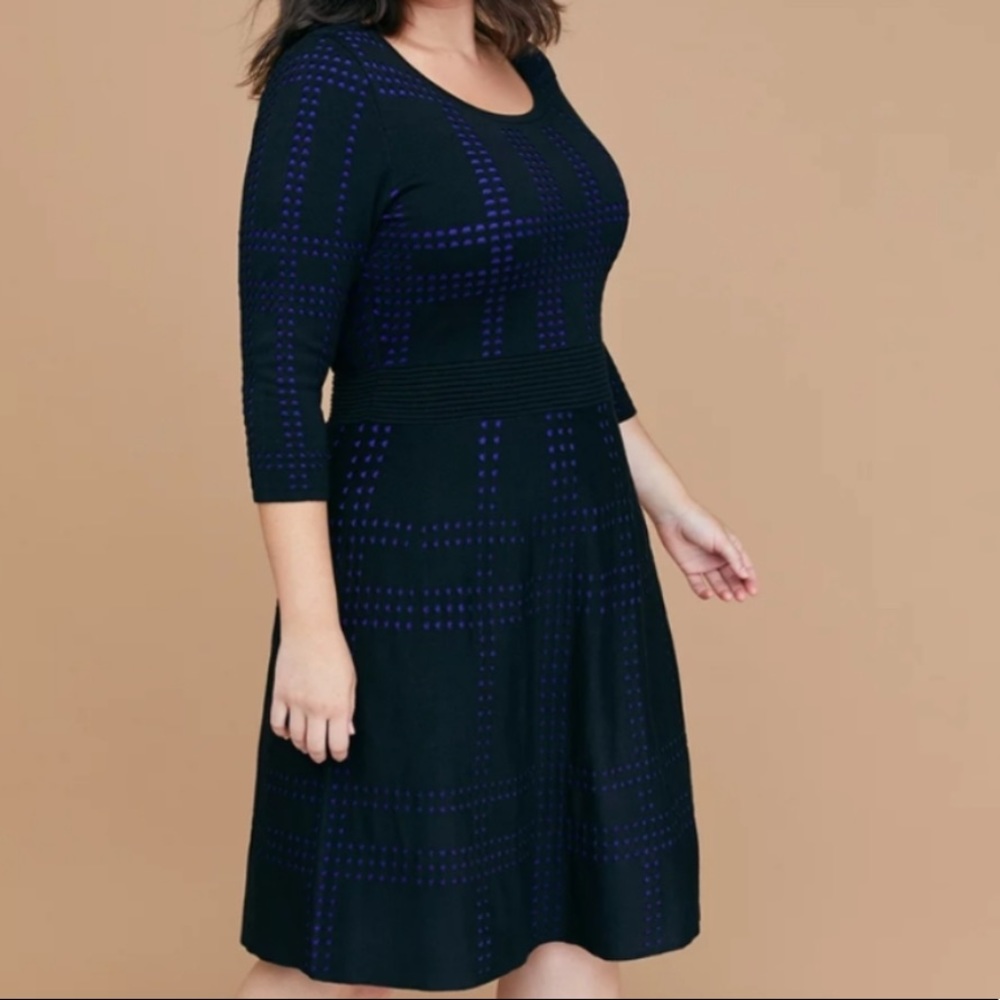 Lane Bryant mid dress. Soft sweater texture with blue peek a boo detail